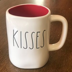 Rae Dunn KISSES Mug